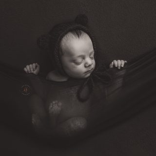 Et av mine favorittbilder, fotografert helt tilbake i starten av året 🫶🏼 Tiden flyr! Nå er det høst og full planlegging av julebilder. Spørs om ikke hodet mitt fremdeles venter på den sommeren som aldri kom til Bergen 🥲 

Interessert i nyfødtfotografering?
Fotograf@lenefossdal.com
Velkommen ✨

#nyfødtfotografering #fotografbergen #newborninspo