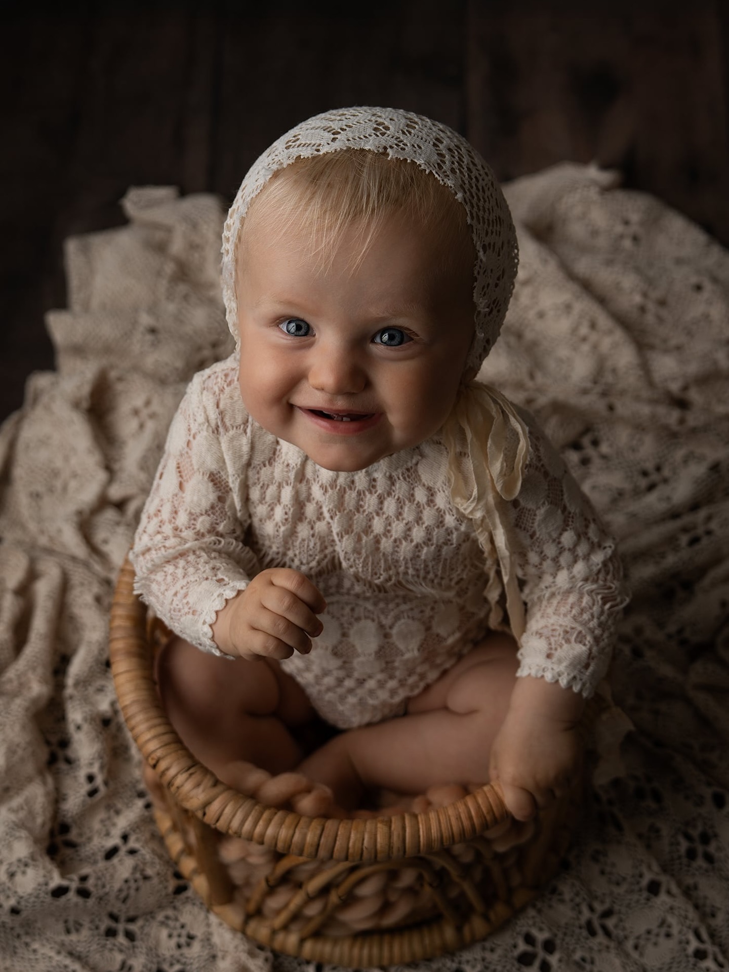 Det gikk plutselig opp for meg at jeg ikke har jobbet 100% et eneste år siden 2019. Jeg har altså ikke jobbet fulltid i det hele tatt, siden jeg kom til Åsane, - og likevel har det gått så det suser. 

2020 - Ja, - du vet. 
2021 - Sykemeldt pga svangerskapskvalme
2022 - Fødselspermisjon 
2023 - Delvis foreldrepermisjon
2024 - Delvis sykemeldt i svangerskap og fødselspermisjon
2025 - Delvis foreldrepermisjon 

Det betyr at dette blir første året på 6 år uten noe fravær og fjas. Året har startet knallbra, så nå manifisterer jeg at resten av året blir like bra. 🔥

#FotografÅsane #fotografbergen #nyfødtfotograf